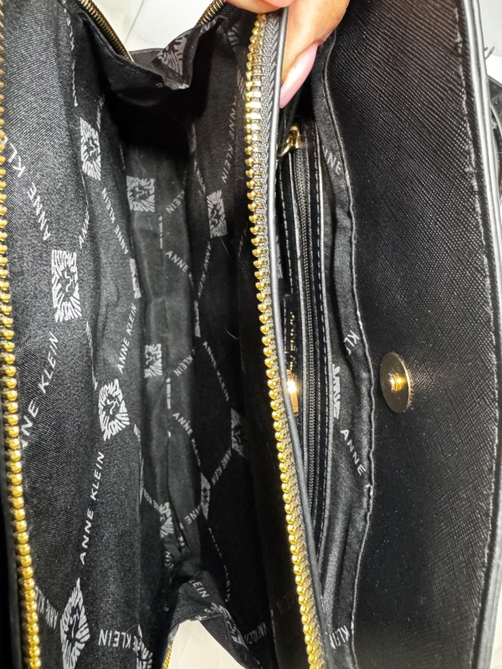 Ann Klein Black Sachet Purse with Mini Evening or Casual is Very Elegant - Picture 6 of 13
